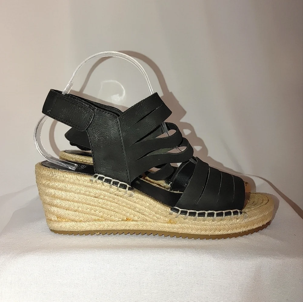 Eileen Fisher stylish eileen